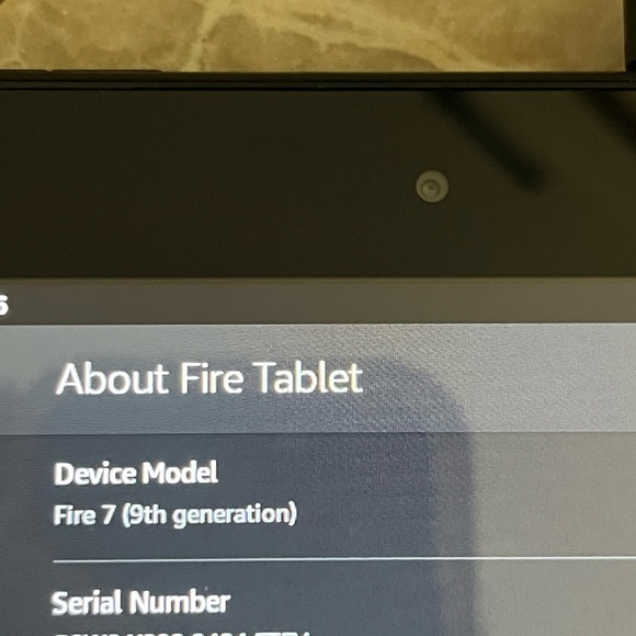 Amazon Fire 7 Tablet - Black with Charger - Picture 4 of 6